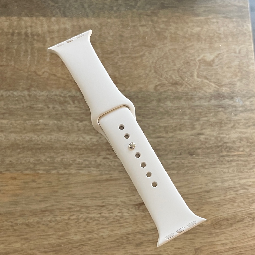EUC Apple Watch Sport Band S/M 42mm in Starlight